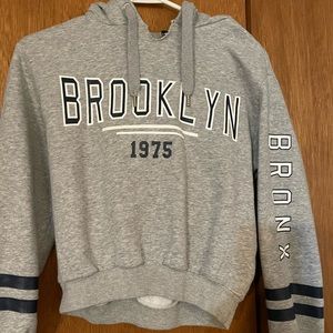 H&M cropped hoodie // Size X-Small